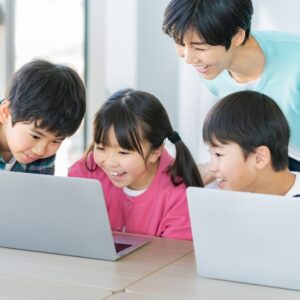 魔法のようなサポートで成績アップ！オンライン家庭教師ドリームがお届けする学びの魅力