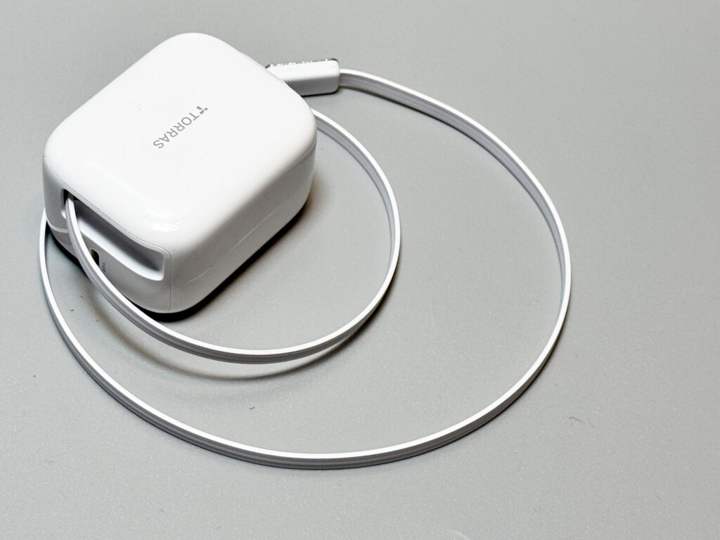 TORRAS FlexLine 充電器 |  折りたたみ式プラグ 2ポート type-c 40W　iPhone16e/16/15/iPad/Androidなど対応